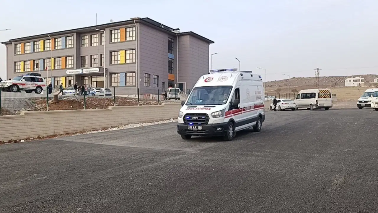 Şanlıurfa’da gıda zehirlenmesi: 25 öğrenci hastanelik oldu