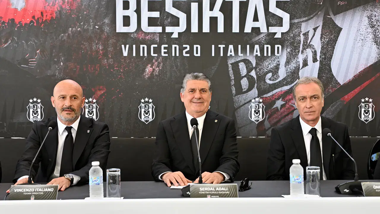 Beşiktaş'ta Vincenzo Italiano dönemi resmen başladı: 'Takımın benim hakkındaki düşünceleri birebir örtüşüyor'