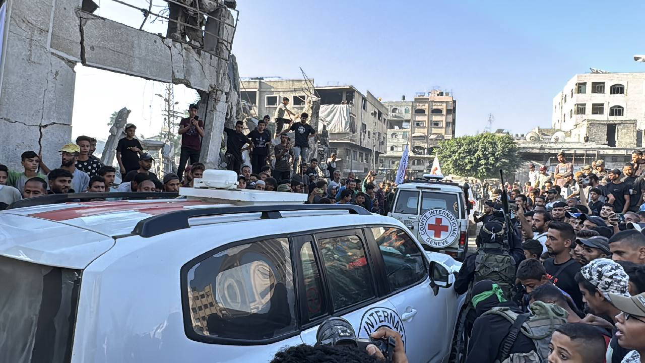 Rehine takası başladı!