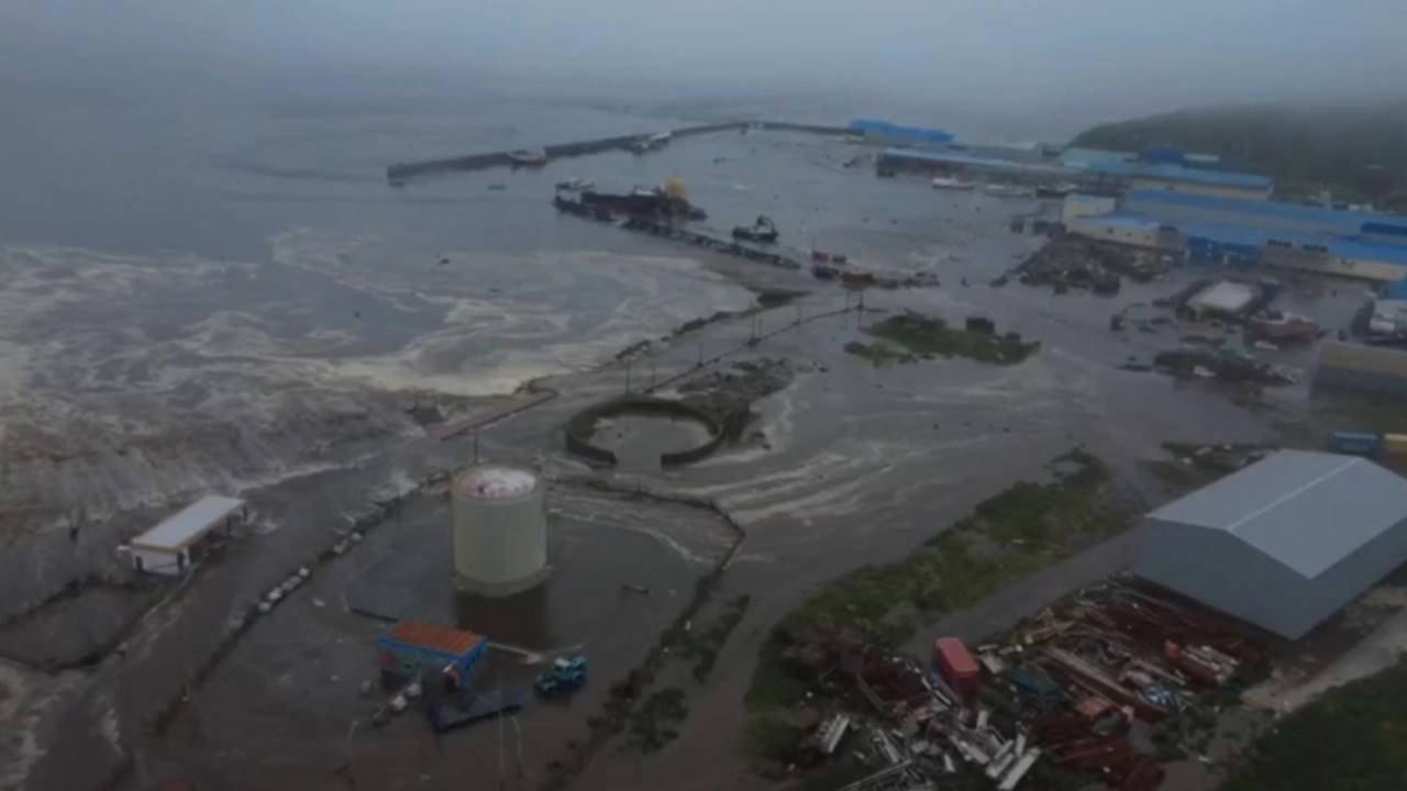 Rusya'da 7.4 büyüklüğünde deprem!
