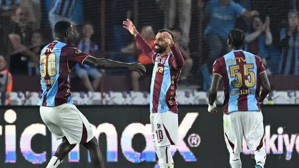 Mısırlı yıldız maça damga vurdu: Trabzonspor, Başakşehir'i Salah ile devirdi