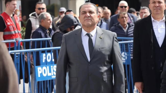 Başkan gözaltına alındı