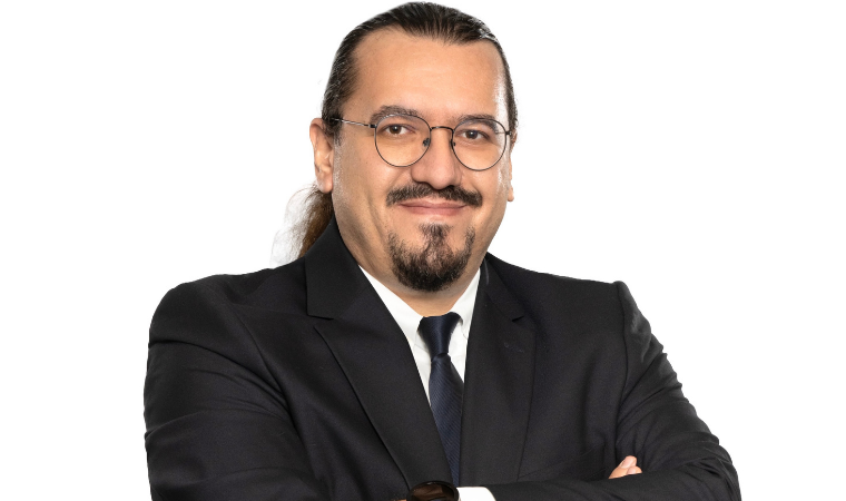 Yazar Bahadır İçel’in 25 yıllık şiir birikimi okurla buluştu