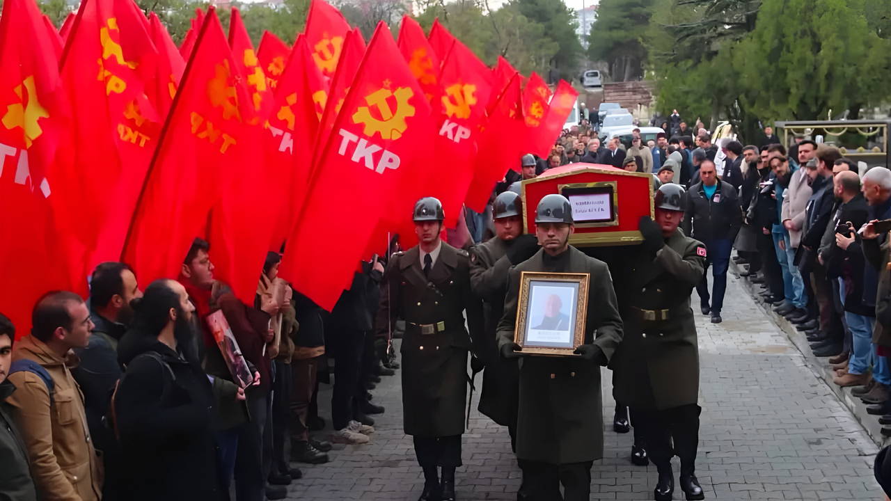 Son sözünü söylememiş bir cenaze