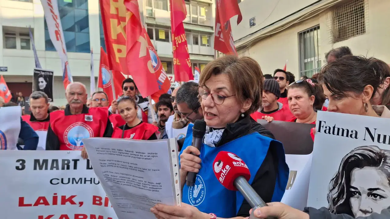 Laik ve bilimsel eğitim platformu bileşenlerinden tepki