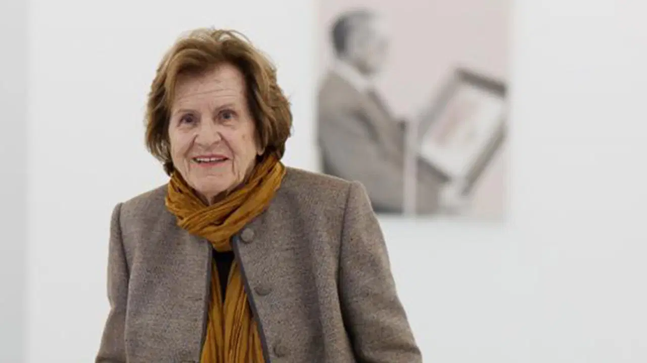 Zeynep Oral, Nermin Abadan Unat'ı yazdı