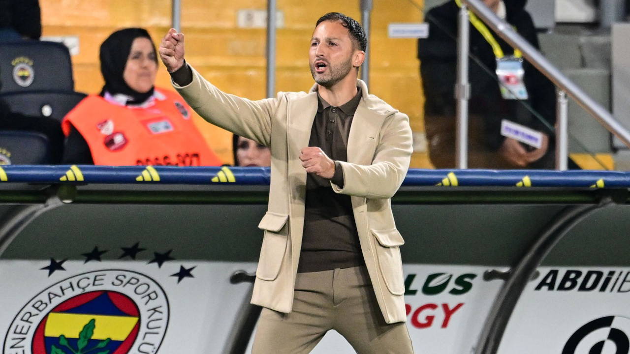 Domenico Tedesco'dan galibiyet açıklaması: '6-7 gol atabilirdik'