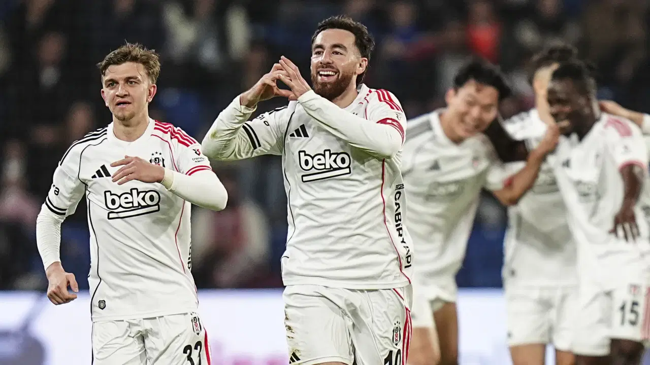 Başakşehir'deki düelloda kazanan Beşiktaş: Başakşehir 2-3 Beşiktaş