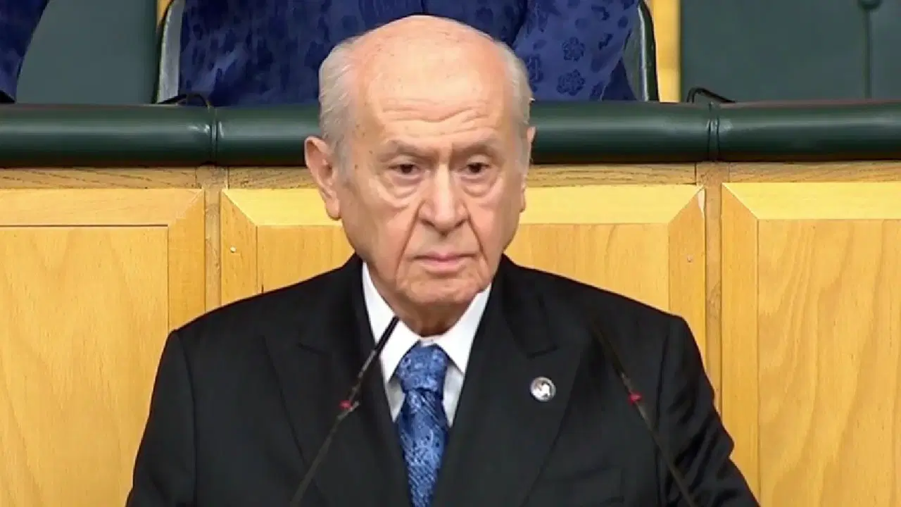 Son Dakika... Bahçeli grup toplantısında konuştu, Özel'e çağrı yaptı: 'CHP'deki süreç idari iflasın vesikasıdır'