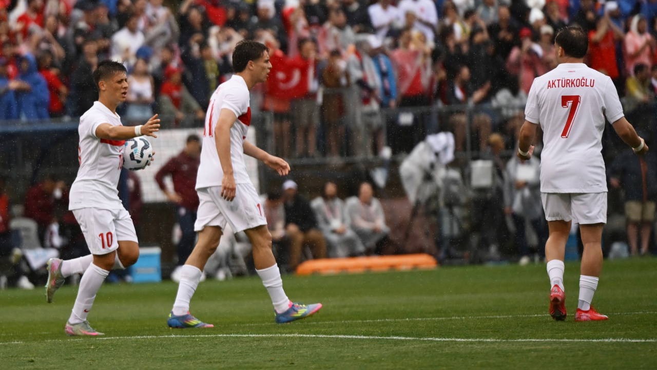 A Milli Futbol Takımı'na 3 dakika yetti: ABD 1-2 Türkiye