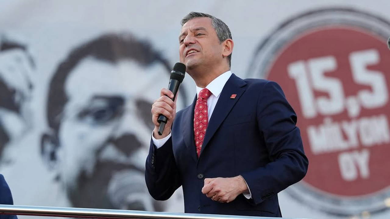 Özgür Özel: Hedefe yürüyen hedefteki lider!