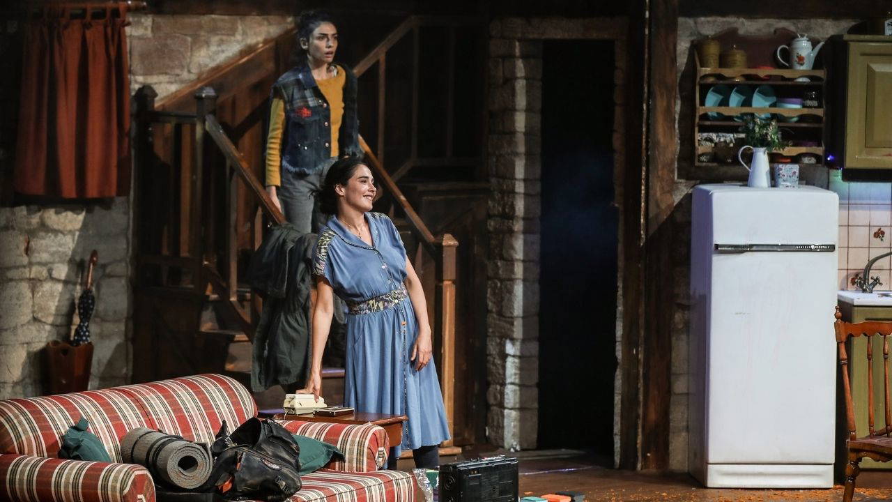 'Timsah Ateşi' son oyunuyla sahnelere veda ediyor