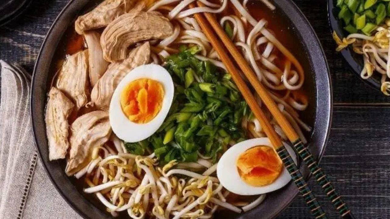 Japon mutfağının vazgeçilmezi ramen nasıl yapılır?