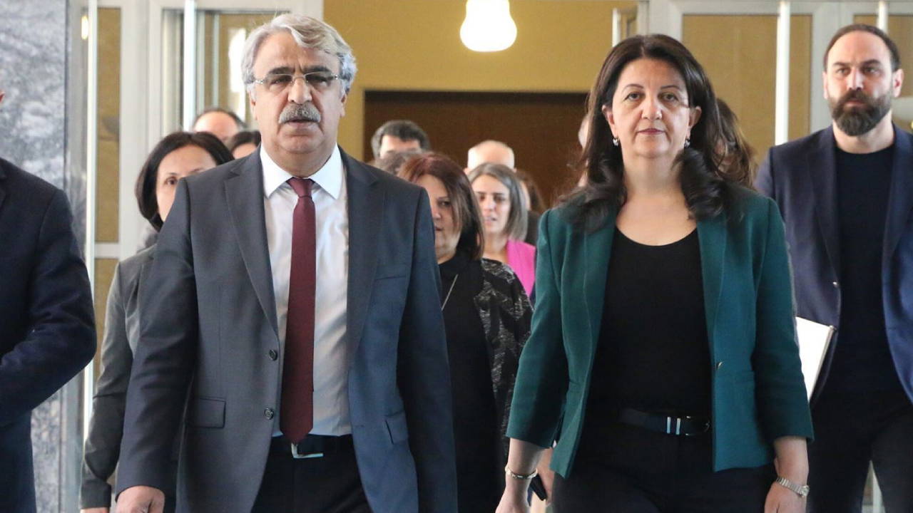 Son Dakika... DEM Parti heyeti İmralı'ya gitti
