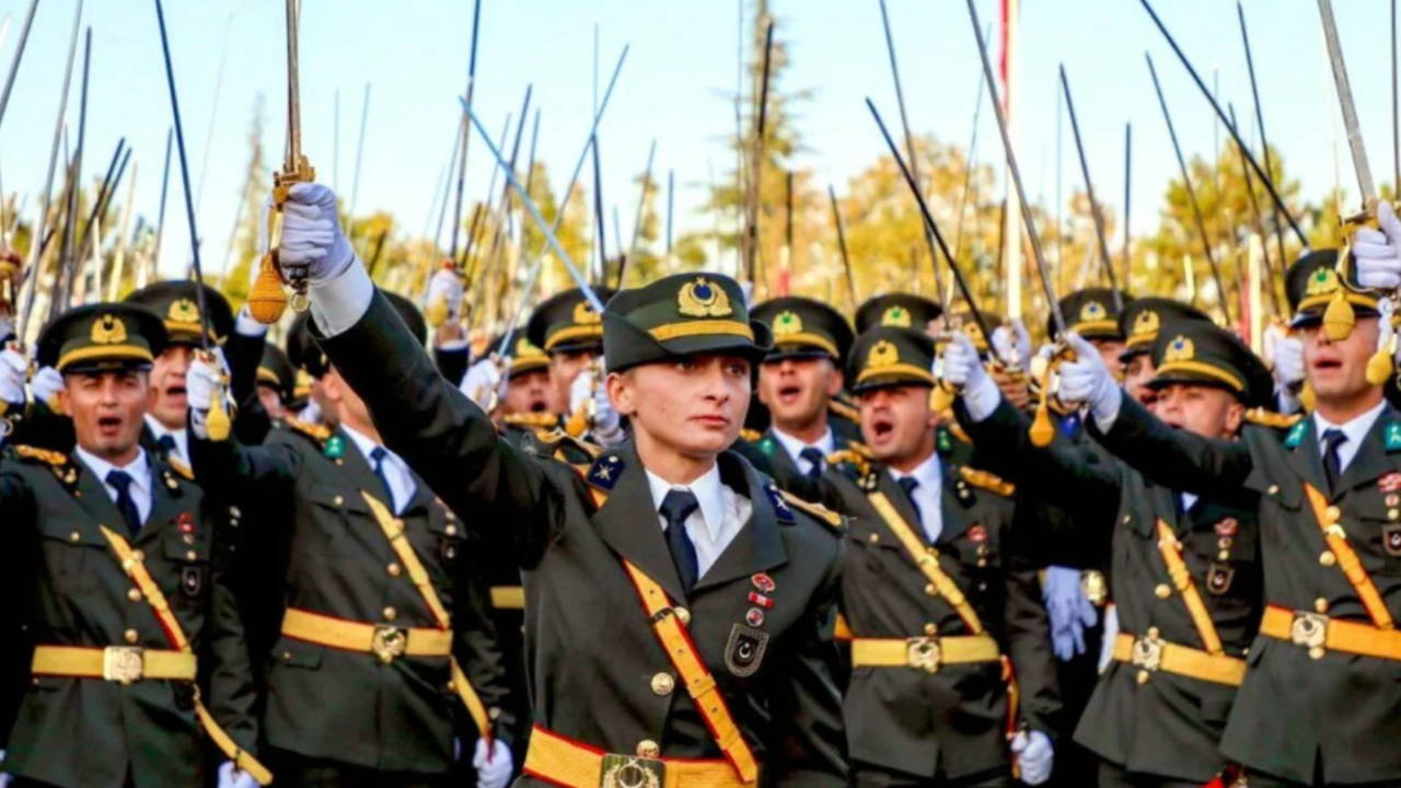 Teğmenler kararı nasıl değiştirildi