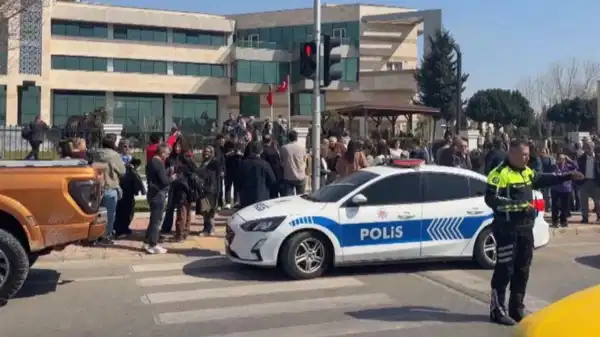 Kaymakamlık binasında silah sesleri duyuldu!