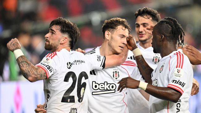 Beşiktaş deplasmanda 2 golle güldü