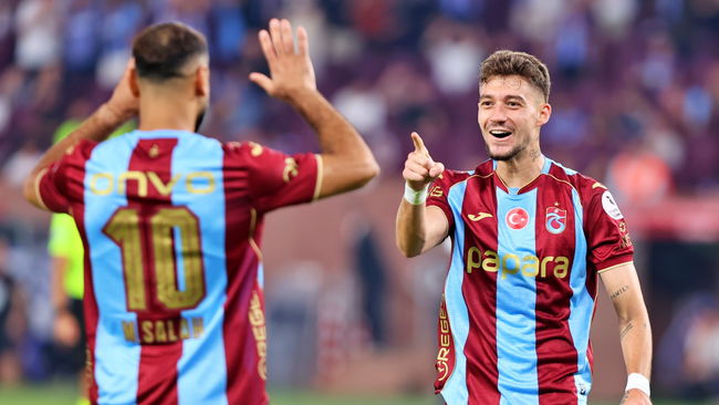 Bordo-mavililer gol oldu yağdı