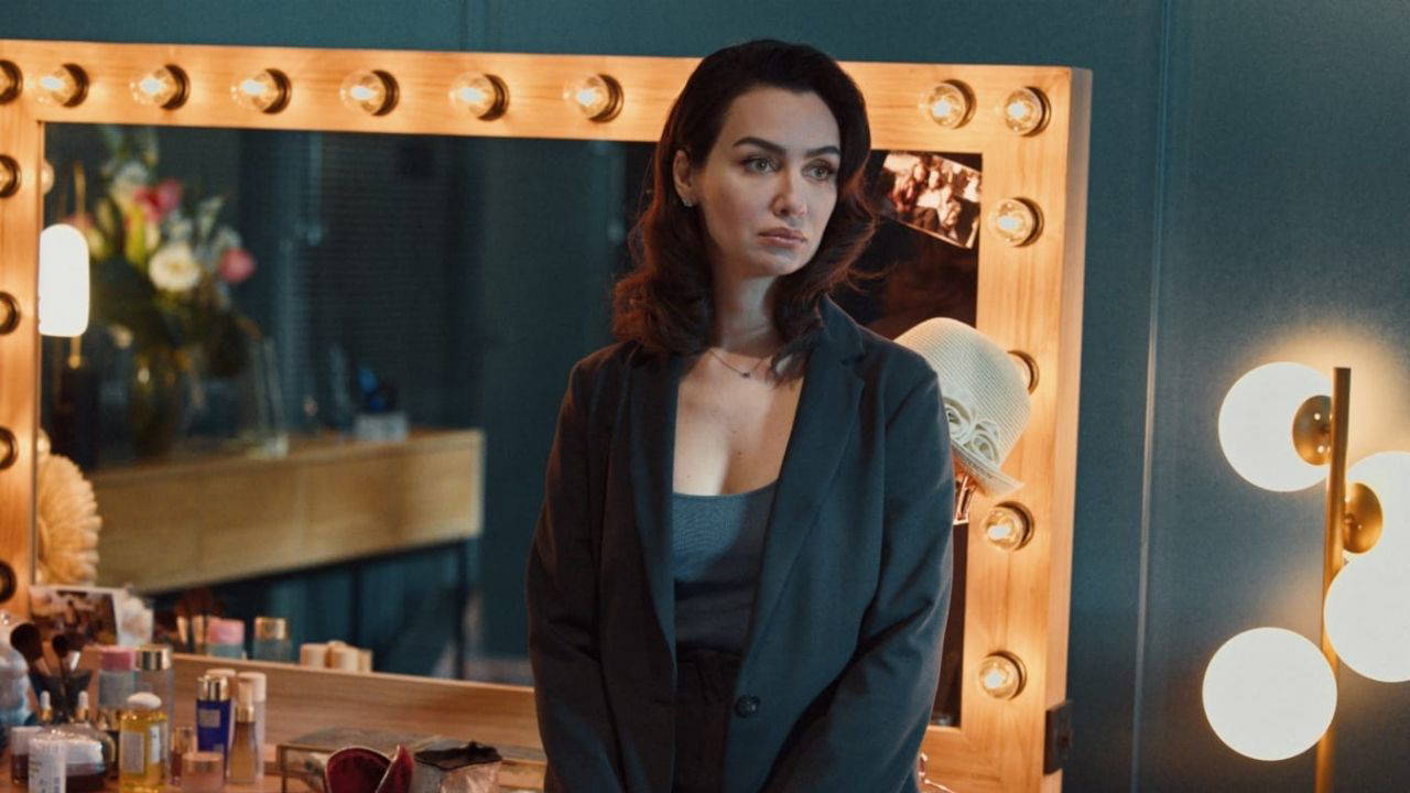 Birce Akalay kim, kaç yaşında, nereli? Birce Akalay hangi dizi ve filmlerde oynadı? Birce Akalay evli mi?