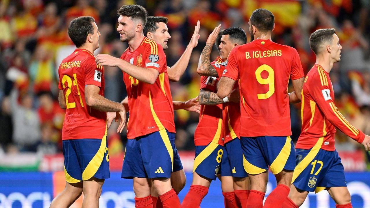 İspanya, kayıpsız devam ediyor!