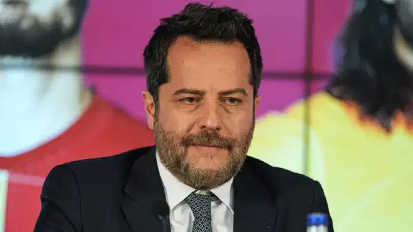 Erden Timur gözaltına alındı!