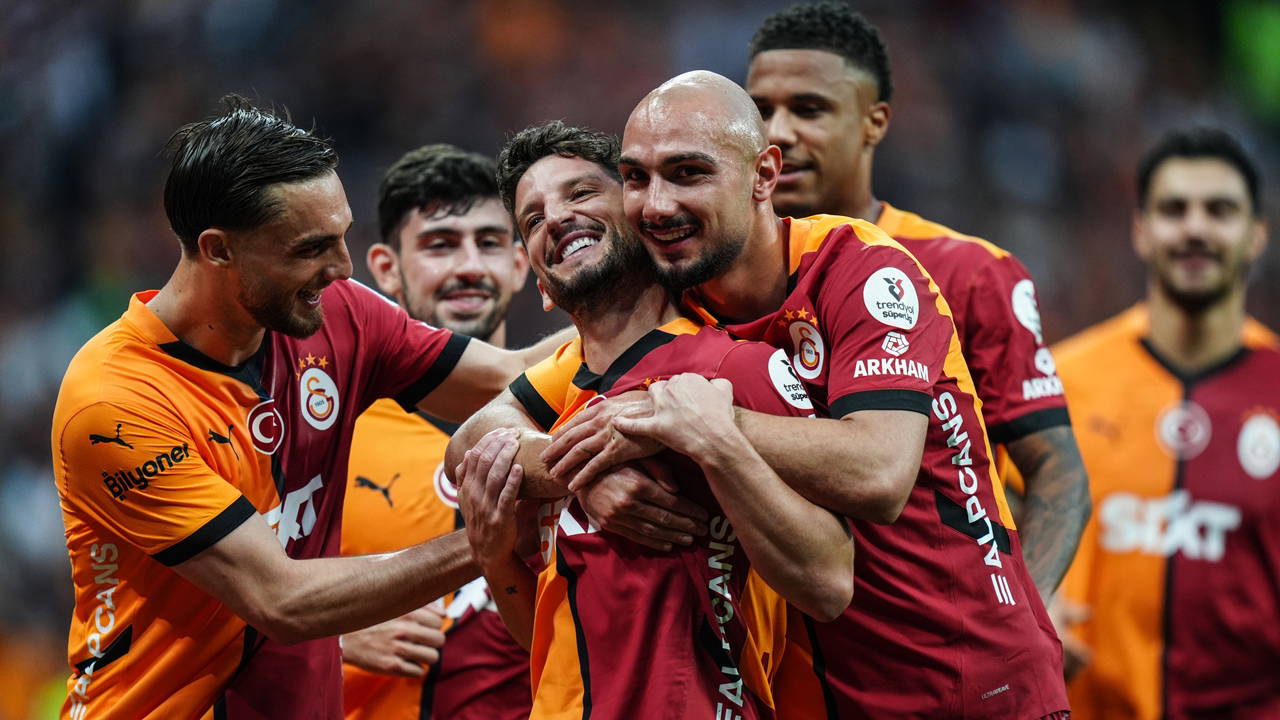 Ligi galibiyetle tamamladı: Galatasaray, Başakşehir'i iki golle mağlup etti! 