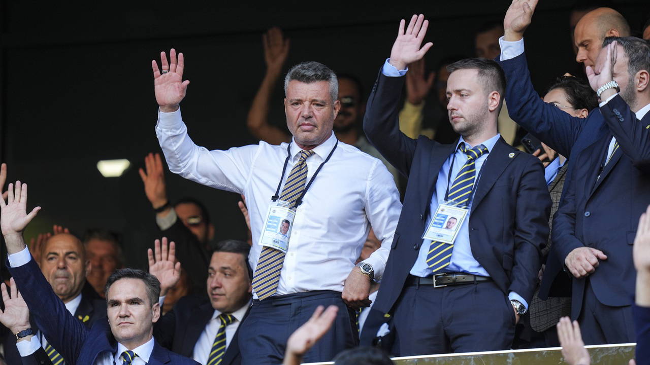 Fenerbahçe'nin yeni başkanı Sadettin Saran!