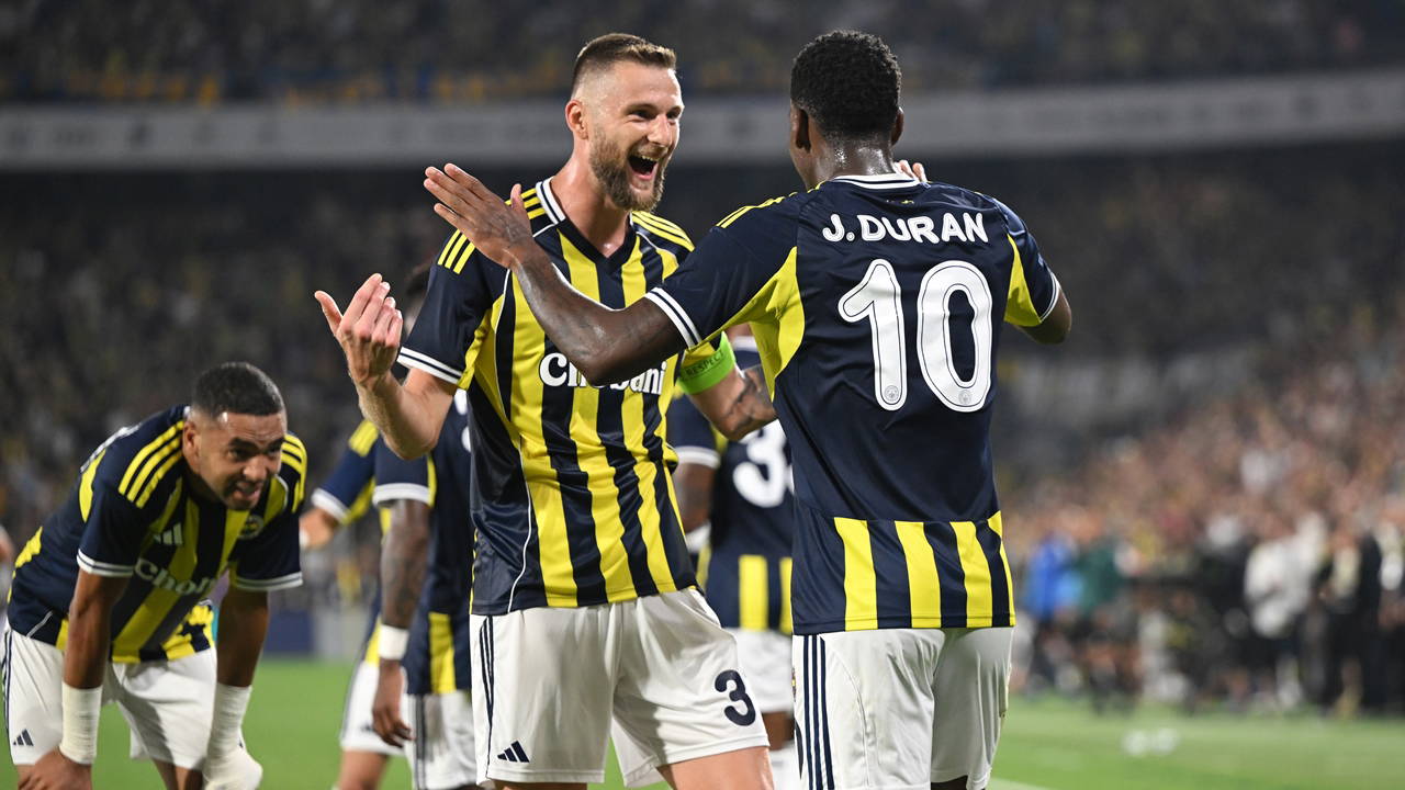 3 isim kadroda yer almadı... Fenerbahçe'nin Gençlerbirliği kamp kadrosu belli oldu! 