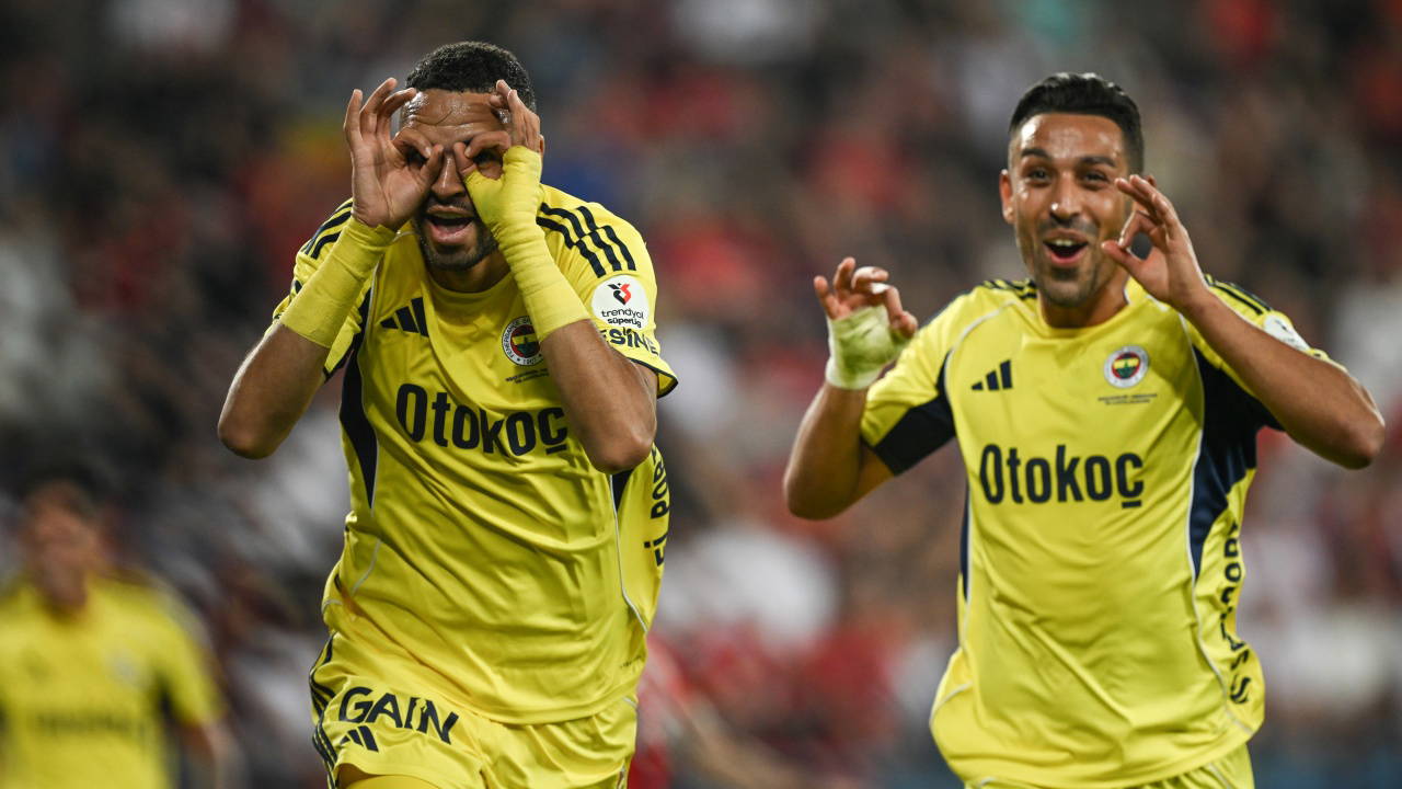 Fenerbahçe ilk yarıda işi bitirdi!