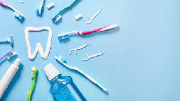 Ağız duşu ve şarjlı diş fırçaları diş etine zarar verebilir: Bakımda teknoloji dönemi