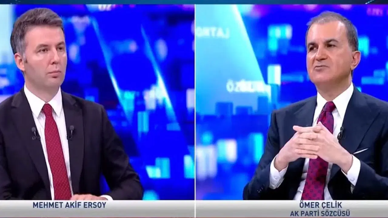 'Ömer Çelik, Mehmet Akif Ersoy'u güçlü göstermek için programına katıldı'