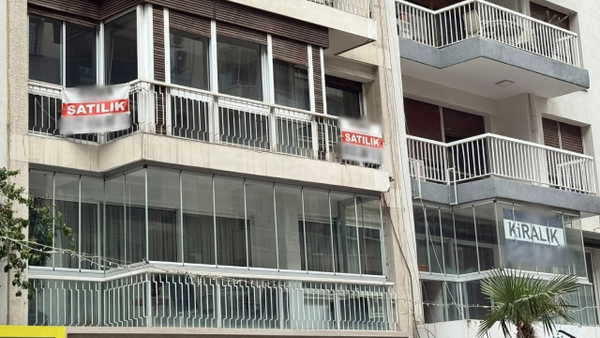 Alsancak'ta 300 kiralık iş yeri ilanı: Yüksek maliyetler ticari hayatı zorluyor