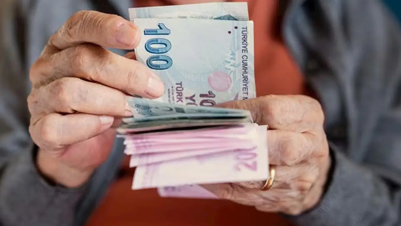 AYM, en düşük emekli aylığının 20 bin liraya çıkarılması düzenlemesinin iptali istemini esastan görüşecek