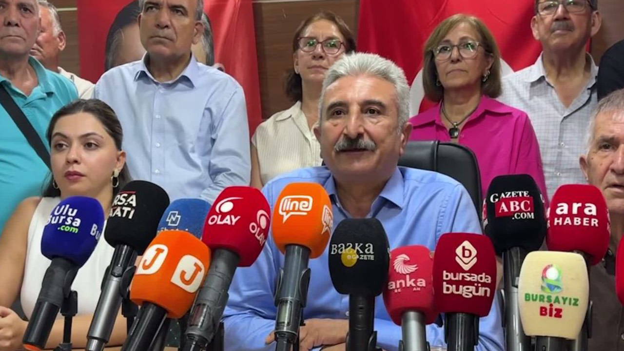 Bursa’da 17 ilçe yönetimi toplu istifa edip YENİ Parti’ye geçti
