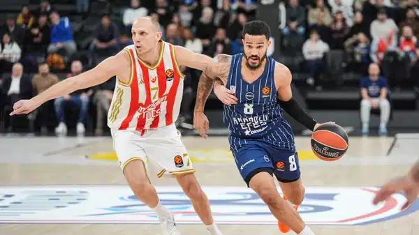 Anadolu Efes, EuroLeague'de 13. mağlubiyetini aldı