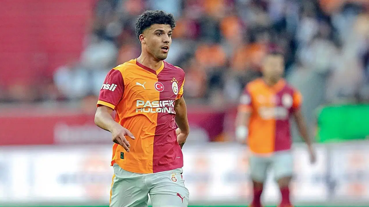 Genç futbolcu Galatasaray'a döndü: Süper Lig'den talip çıktı!