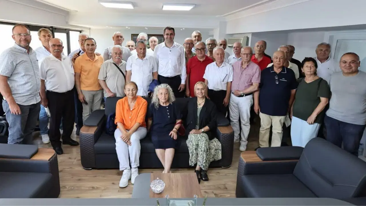 CHP İzmir’de istifa dalgası sürüyor