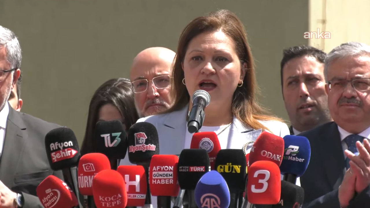 Burcu Köksal Afyonkarahisar'da konuştu: AKP'ye katılma 'nedenlerini' sıraladı