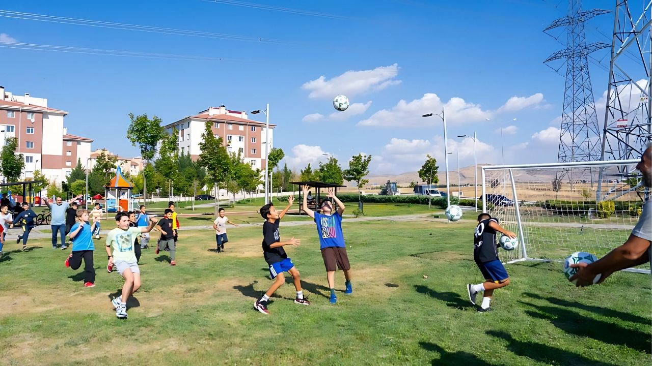 Belediye başkanı çocukların kale isteğini geri çevirmedi