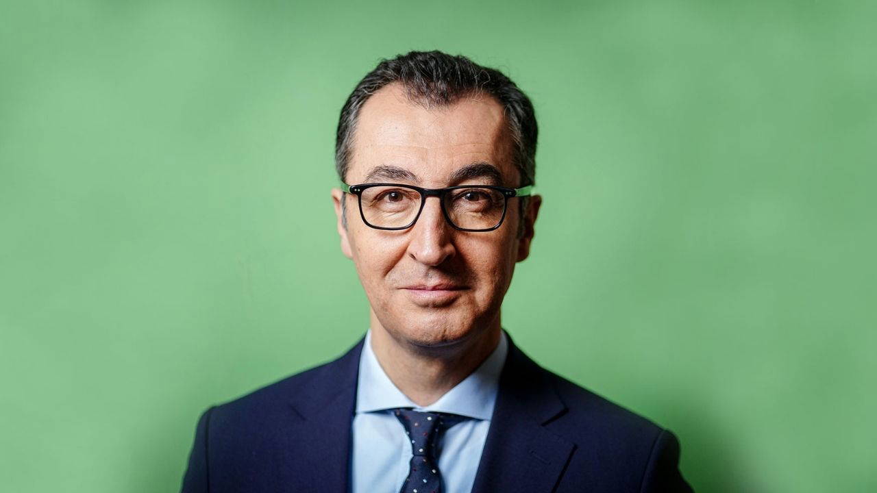 Cem Özdemir kimdir? Cem Özdemir kaç yaşında, nereli? Cem Özdemir Almanya'da başbakan mı olacak?