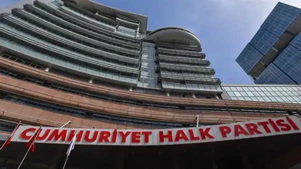 Son dakika... Olağanüstü kurultay için toplanan delege imzaları CHP Genel Merkezi'nde