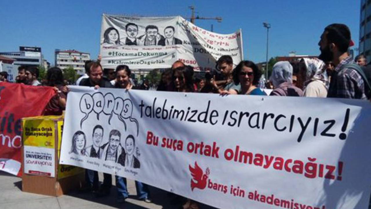 Barış Akademisyenlerine bir ret daha!