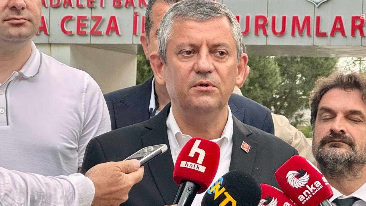 CHP’de ‘grup toplantısı’ tartışması… Özgür Özel: ‘Kemal Bey milletvekili olmadığı için grup başkanı olamaz’