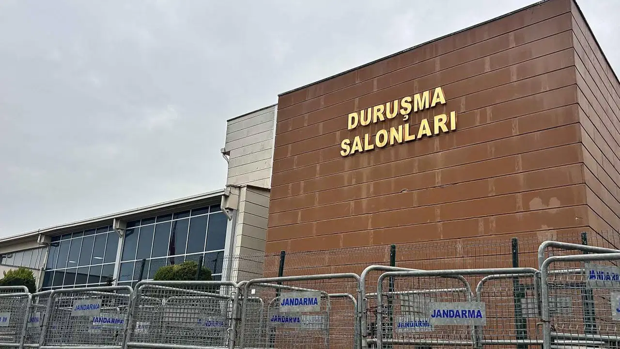 İBB Davası'nda avukatlardan 'izleyici yasağı' başvurusu
