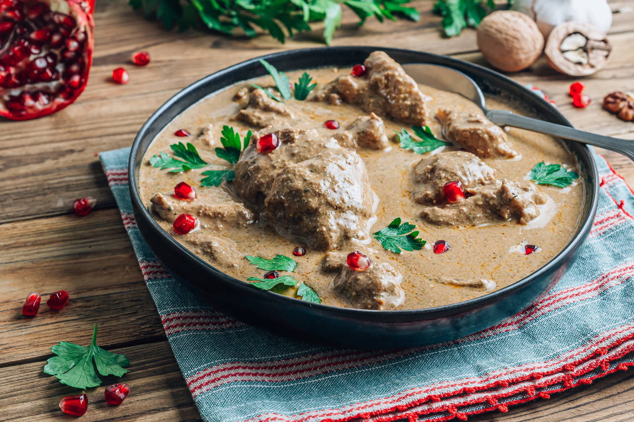 Gürcü mutfağının enfes lezzeti: MasterChef satsivi tarifi