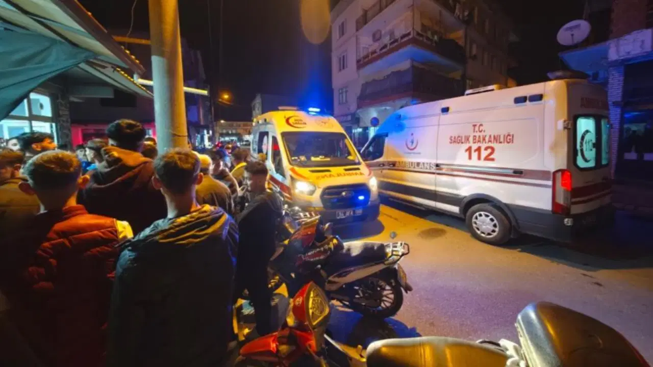 16 yaşındaki çocuklar arasında 'bıçaklı' kavga: Biri yoğun bakımda, biri cezaevinde!