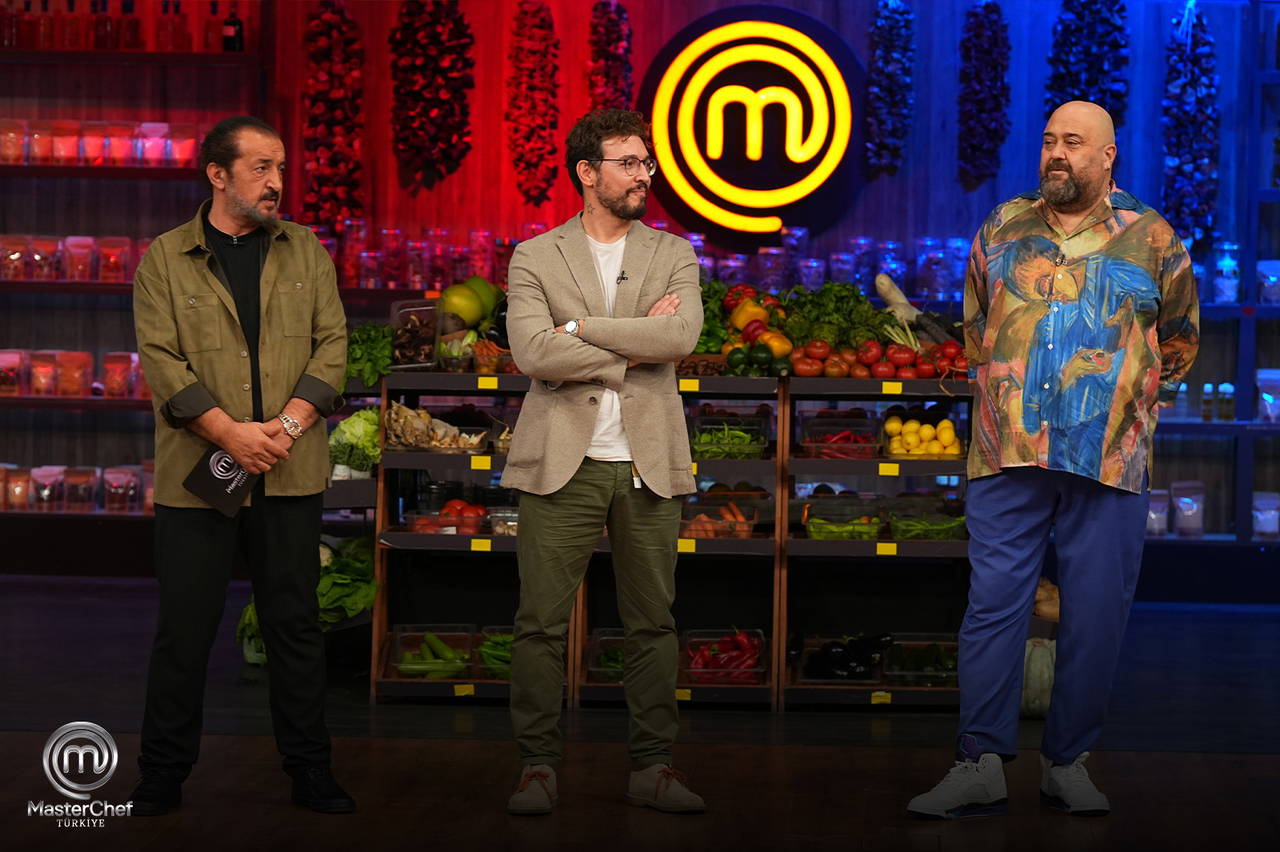 MasterChef Türkiye'de dokunulmazlık oyununu hangi takım kazandı? 27 Ekim Pazartesi günü MasterChef'te eleme adayları kim oldu?