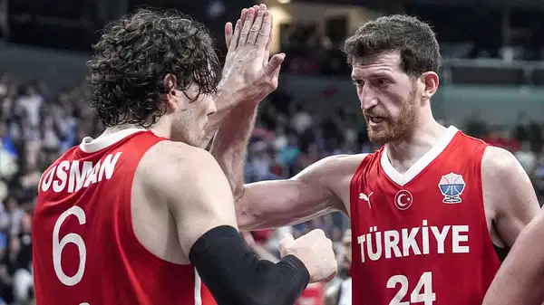 12 Dev Adam kazandı Yunanistan karıştı! Türkiye hezimeti sonrası manşetler!