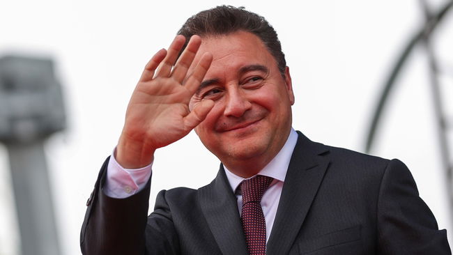 Ali Babacan iki isim saydı