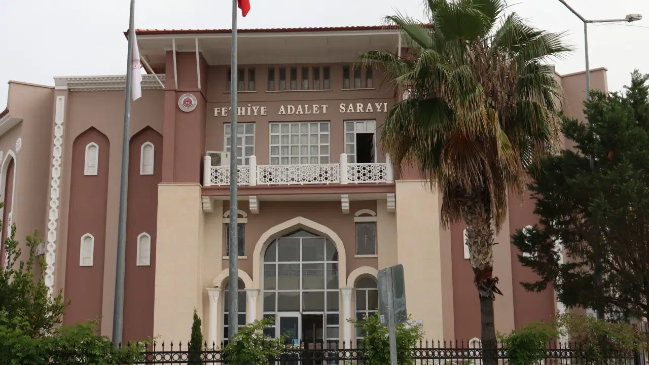 Cinsel saldırı sanığı eski öğretim görevlisine 12,5 yıl hapis cezası!